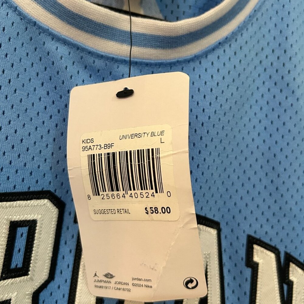NWT Jordan Kids' Large Michael Jordan #23 Jersey MSRP $58 - Picture 4 of 6